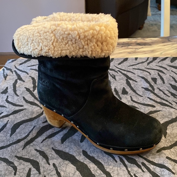 Ugg Lynnea 1955 boot in black suede - Picture 3 of 5